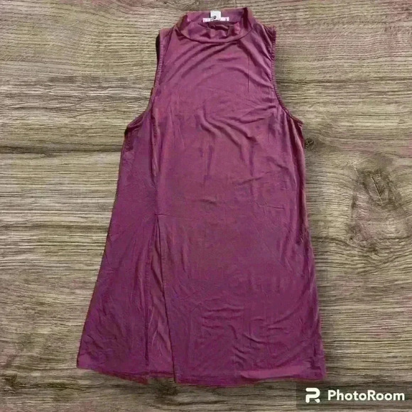 Rosé Breeze Side-Slit Tunic Size Small - Like New - Picture 1 of 4